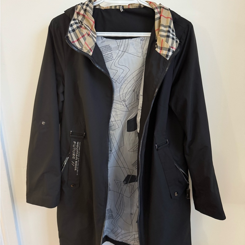 Black Hooded Jacket with Plaid Lining